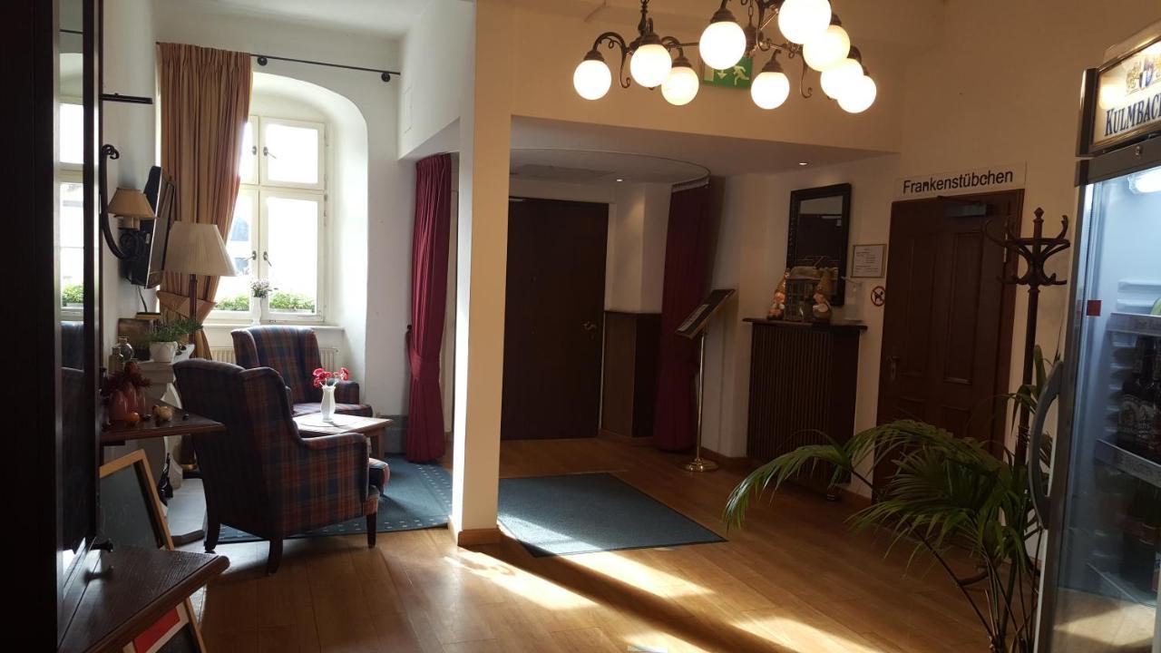 Hotel Goldener Adler Garni Hallstadt Buitenkant foto