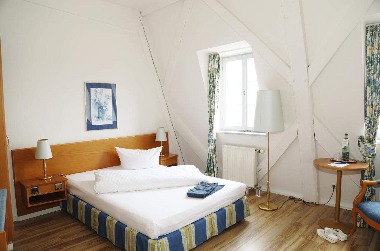 Hotel Goldener Adler Garni Hallstadt Buitenkant foto