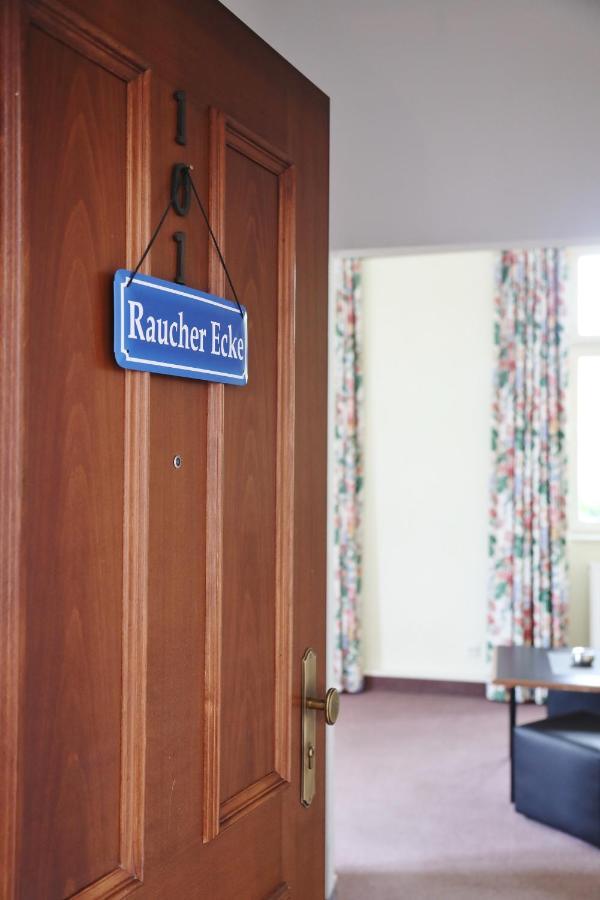 Hotel Goldener Adler Garni Hallstadt Buitenkant foto