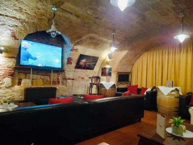 Hotel Goldener Adler Garni Hallstadt Buitenkant foto